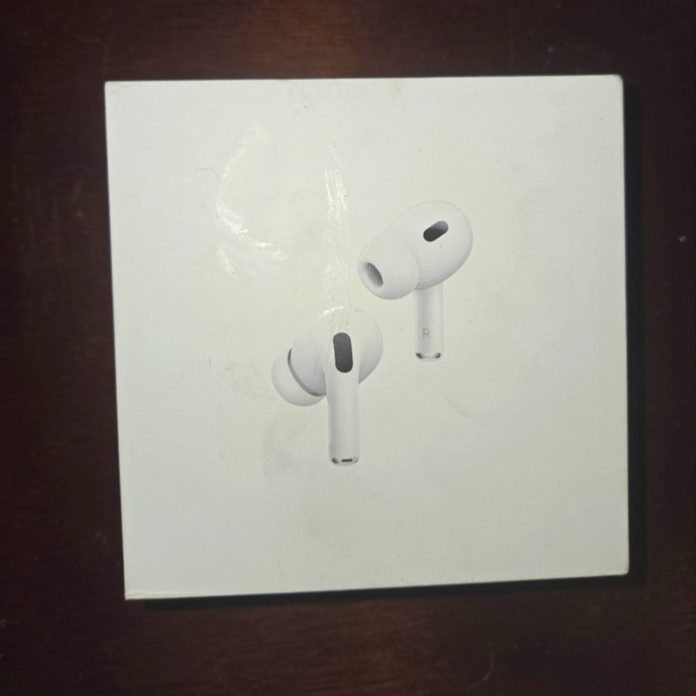 Apple AirPods Pro 2nd Gen - Picture 6 of 7